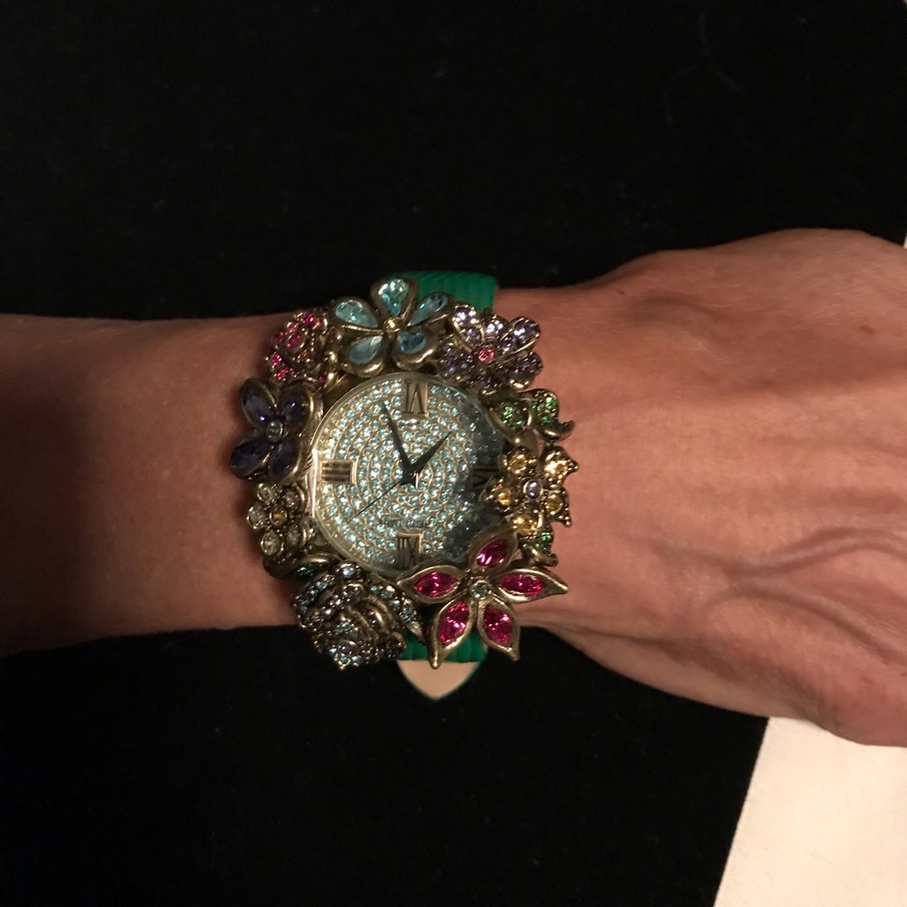Exquisite Heidi Daus  Watch.
